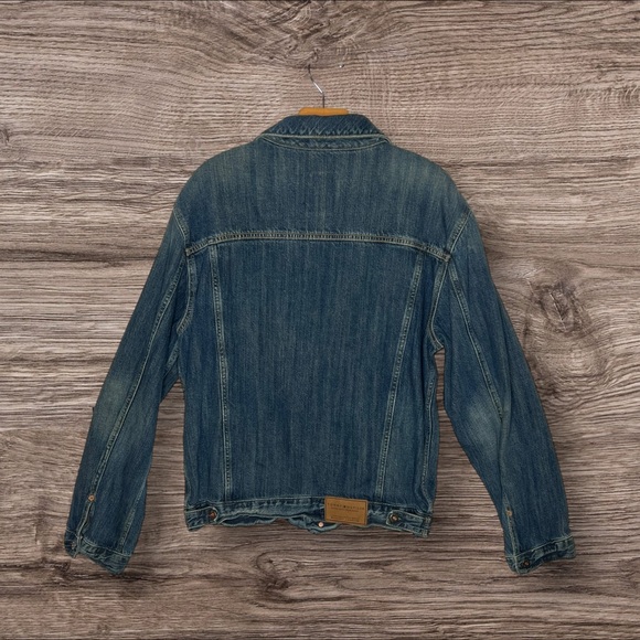 Vintage Tommy Hilfiger Men's Jean Jacket - Picture 2 of 4
